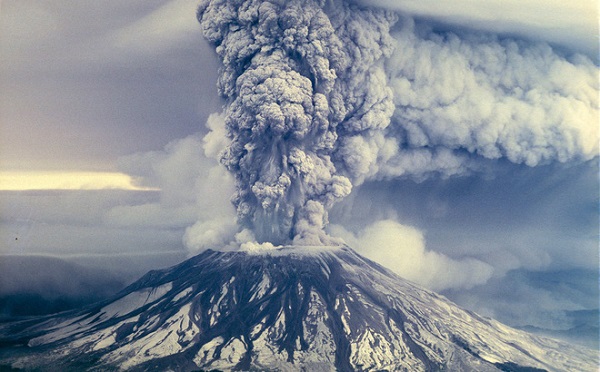 nguyên nhân hình thành và cấu tạo của núi lửa là gì